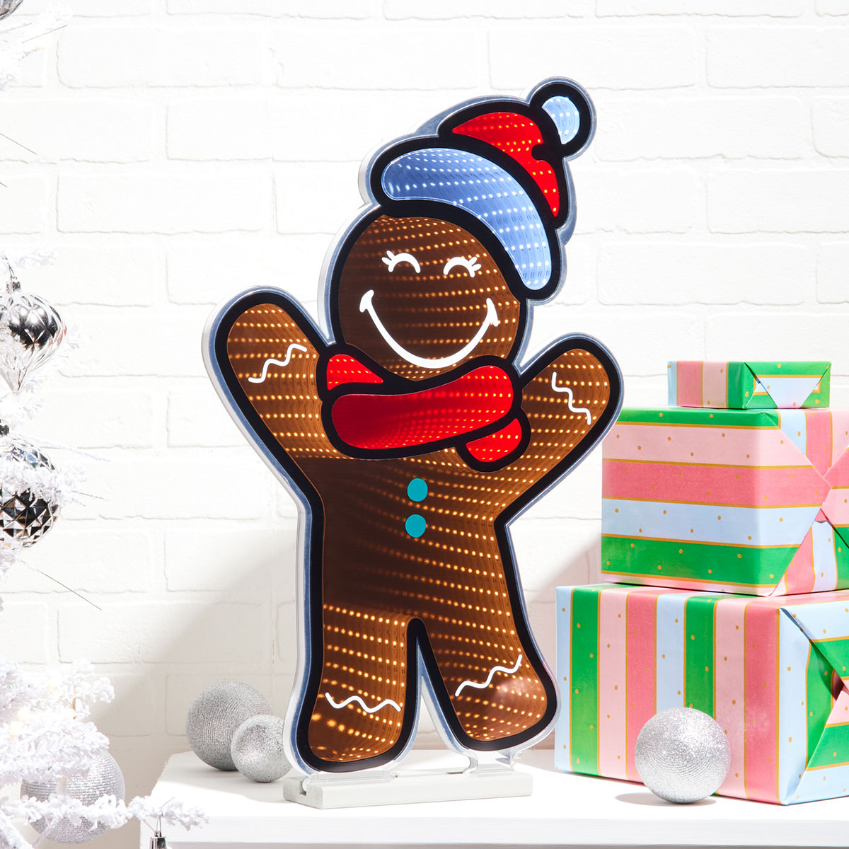 SmileyWorld Gingerbread Man LED Infinity Light