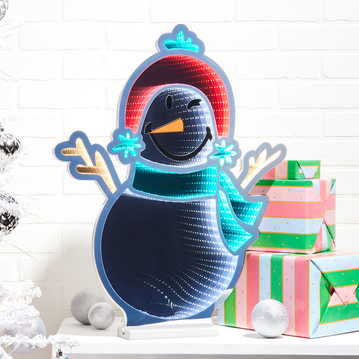 SmileyWorld Snowman LED Infinity Light