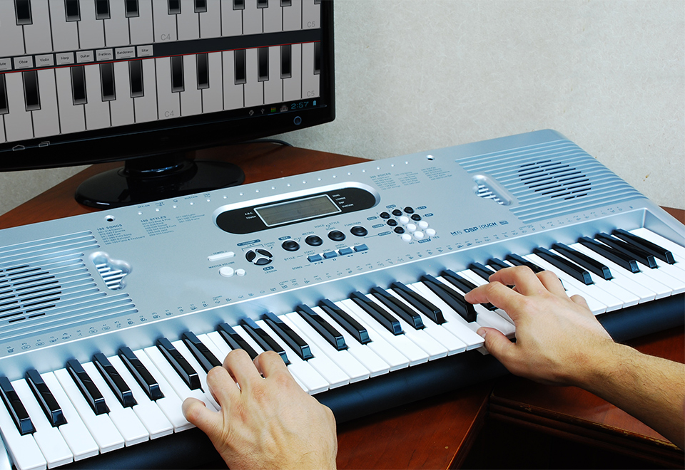 Learn to Play Keyboard Sharper Image