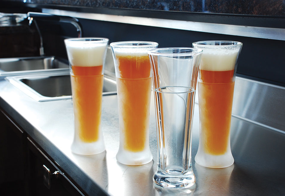 Insanely Cold Beer Glasses (Set of 4) Sharper Image