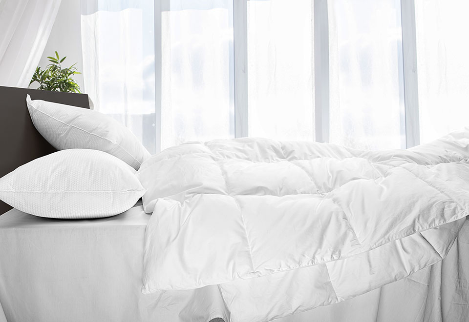 Temperature Regulating Comforter Sharper Image